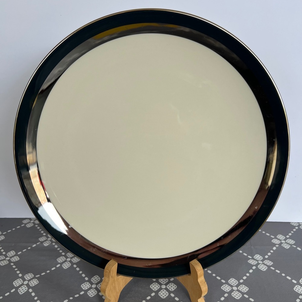 Flintridge China Black Contessa Dinner Plate Platinum Trim Made in USA 10.75in